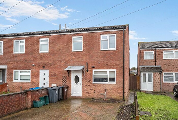 3 Bedroom End Terrace House For Sale In Juniper Gardens, London, SW16