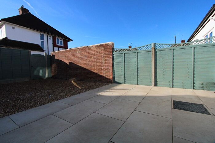 4 Bedroom Terraced House To Rent In Seymour Avenue, Morden, SM4