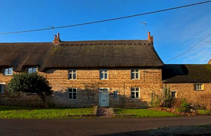 4 Bedroom Terraced House For Sale In Glebe Cottage, 5 Market Square, Lower Heyford, Bicester, Oxfordshire, OX25