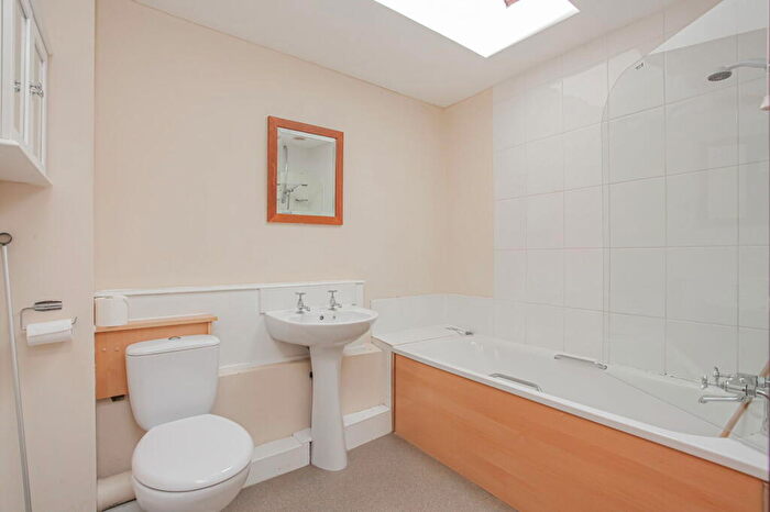3 Bedroom Cottage For Sale In The Potteries, Barford St Michael, OX15