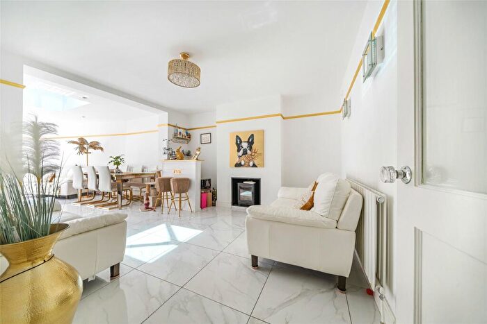 5 Bedroom Detached House For Sale In Dragon Road, Winterbourne, Bristol, Gloucestershire, BS36