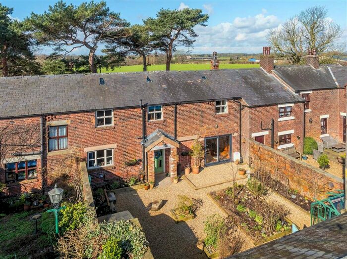 2 Bedroom Barn Conversion For Sale In The Granary, Pinfold Lane, Inskip, Preston, PR4