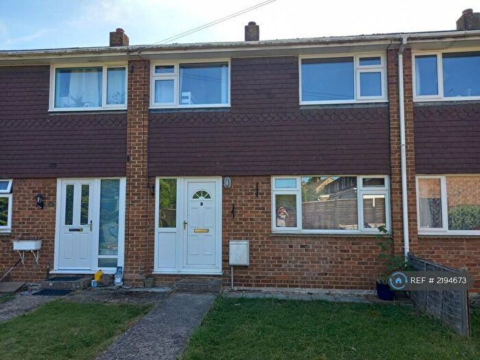 3 Bedroom Terraced House To Rent In Powell Close, Aylesford, ME20