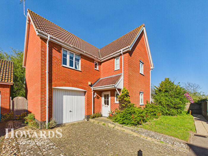 4 Bedroom Detached House For Sale In Killick Crescent, Carlton Colville, NR33