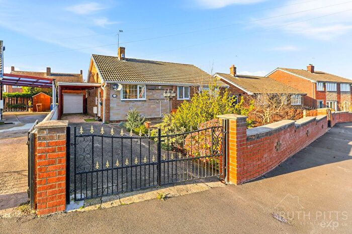 2 Bedroom Bungalow For Sale In Park Avenue, South Kirkby, WF9