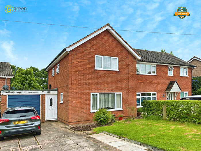 2 Bedroom Semi-Detached House For Sale In Stephens Road, Walmley, B76