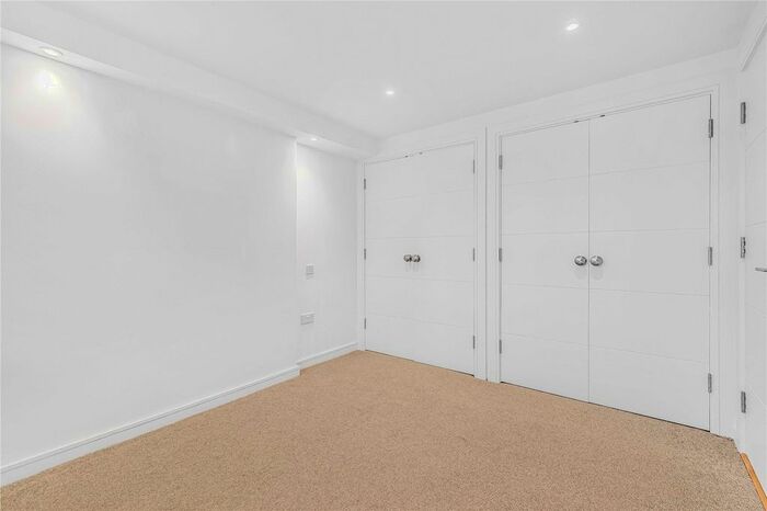 2 Bedroom End Of Terrace House To Rent In Elm Grove, Wimbledon, SW19