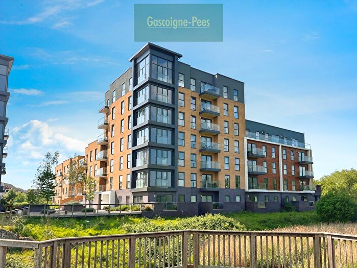 2 Bedroom Flat To Rent In Padworth Avenue, Reading, RG2