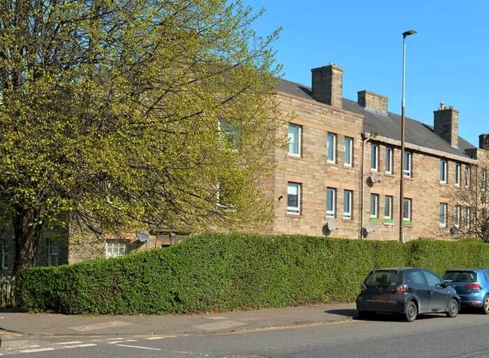 2 Bedroom Flat To Rent In , Broughton Road, Edinburgh, EH7