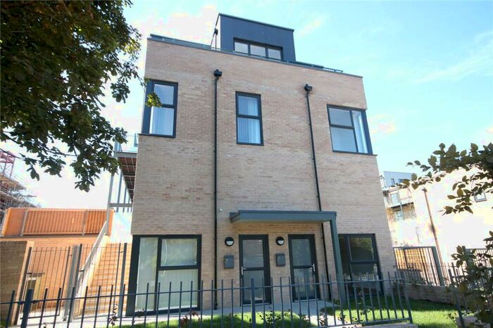 1 Bedroom Apartment To Rent In Flamsteed Close, Cambridge, CB1