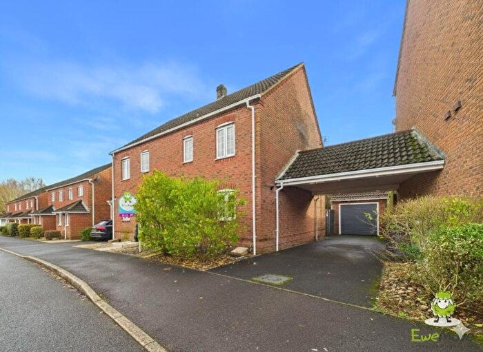 3 Bedroom Semi-Detached House For Sale In Whitgift Close, Beggarwood, Basingstoke, Hampshire, RG22