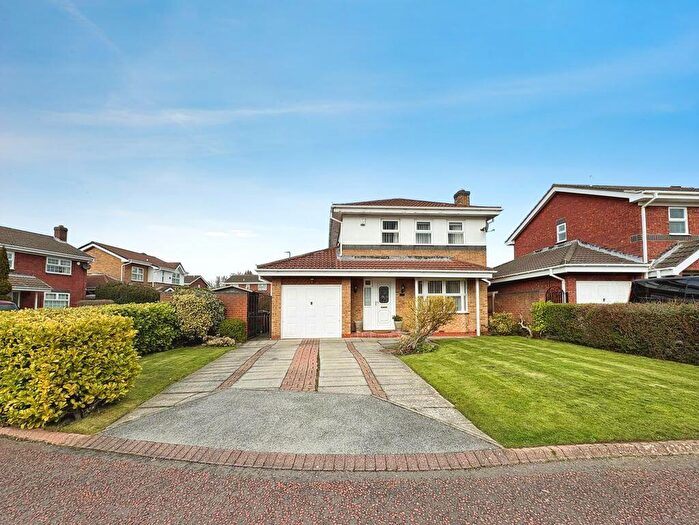 4 Bedroom Detached House For Sale In Hazelwood, Newcastle Upon Tyne, NE12