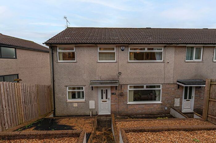 4 Bedroom End Of Terrace House For Sale In Cleveland Drive, Risca, NP11