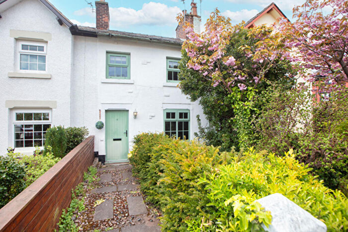 2 Bedroom Cottage For Sale In East Cliffe, Lytham, FY8