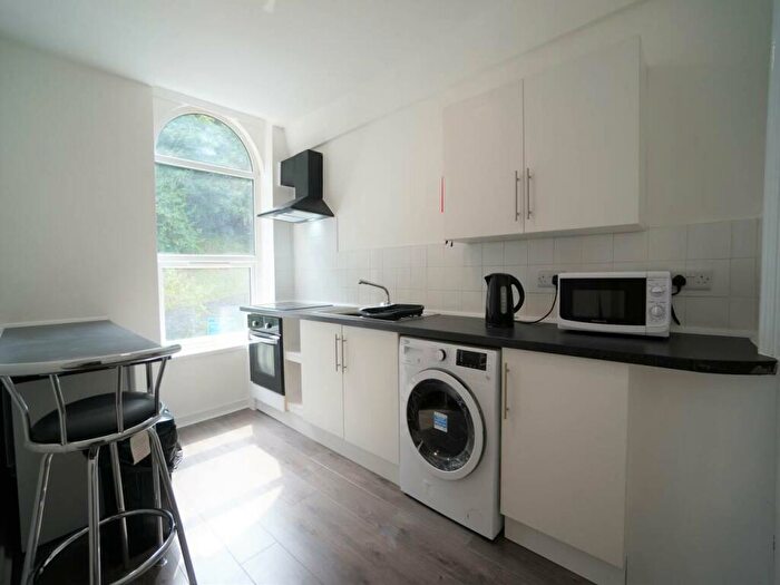 1 Bedroom Apartment To Rent In High Street, Bangor, LL57