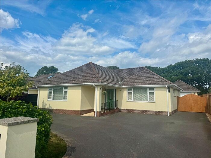 3 Bedroom Bungalow For Sale In Fenleigh Close, Barton On Sea, Hampshire, BH25