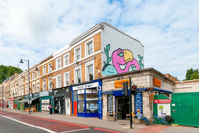 2 Bedroom Apartment To Rent In Stoke Newington High Street, N16