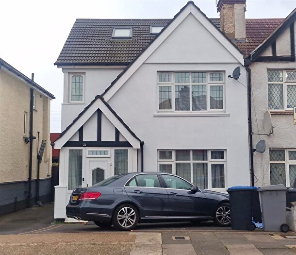 Studio To Rent In St. Johns Road, Wembley, HA9