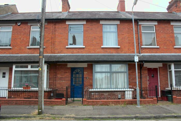 2 Bedroom Detached House To Rent In Woodcot Avenue, Belfast, County Antrim, BT5