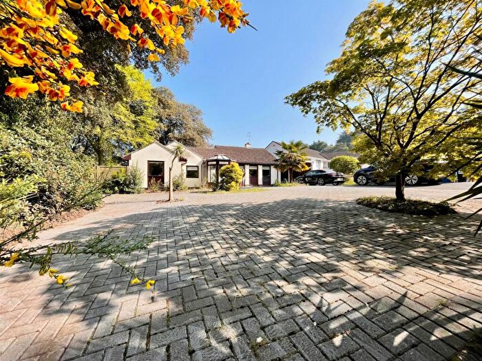 4 Bedroom Detached House For Sale In Avalon, Poole, BH14