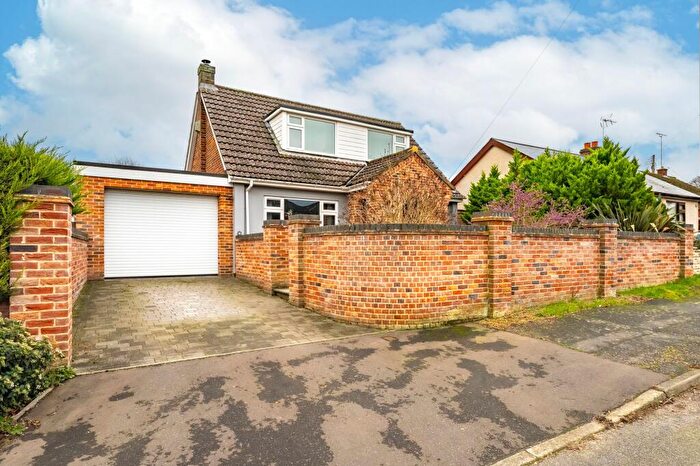 4 Bedroom Detached House For Sale In Hill Road, Norwich, NR5