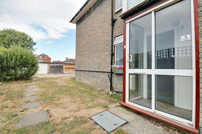 2 Bedroom Flat To Rent In Bernards Court, Ellison Road, DA15