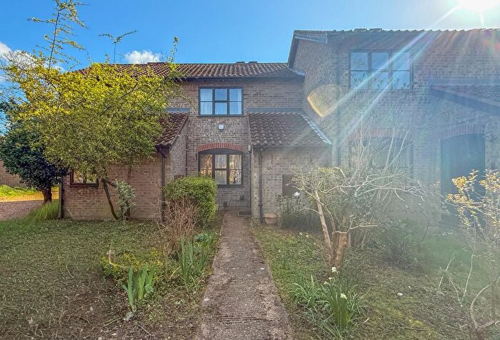 2 Bedroom Terraced House To Rent In Maris Green, Great Shelford, CB22