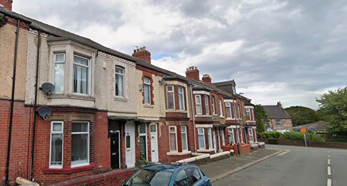 2 Bedroom Flat To Rent In Richmond Road, South Shields, NE34