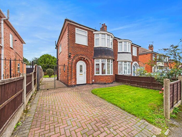 3 Bedroom Semi-Detached House For Sale In Rosedale Avenue, Alvaston, DE24