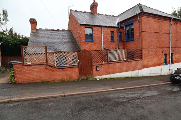 1 Bedroom Flat To Rent In Monks Road, Lincoln, LN2