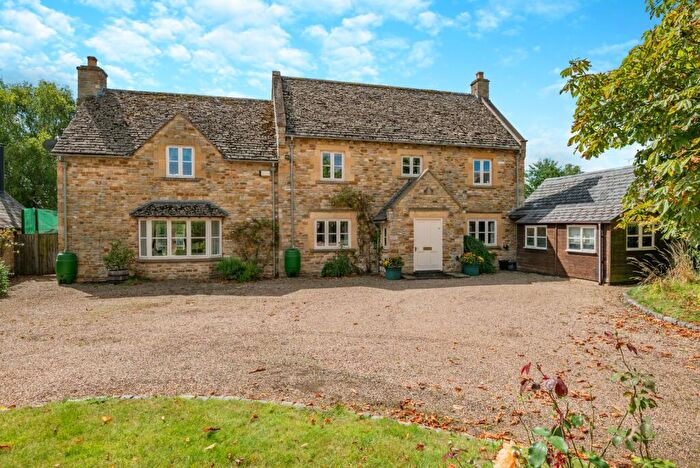 3 Bedroom Detached House For Sale In Oddington, Moreton-in-Marsh, Gloucestershire, GL56