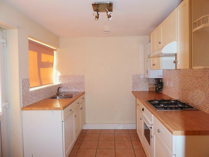 2 Bedroom Cottage To Rent In National Terrace, Boston, PE21