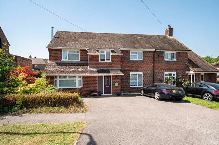 4 Bedroom Semi-Detached House For Sale In Roberts Road, Barton Stacey, SO21