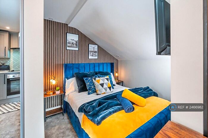 Studio To Rent In Haydon, Swindon, SN25