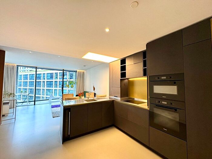 1 Bedroom Flat For Sale In Lewis Cubitt Square, London, N1C
