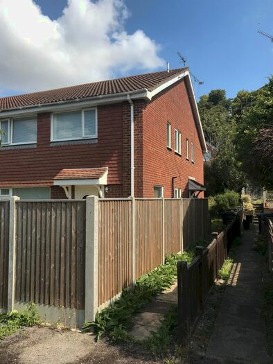 2 Bedroom Terraced House To Rent In Leyburne Road, Dover, Kent, CT16