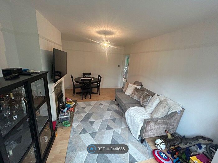 2 Bedroom Flat To Rent In West Ealing, London, W13