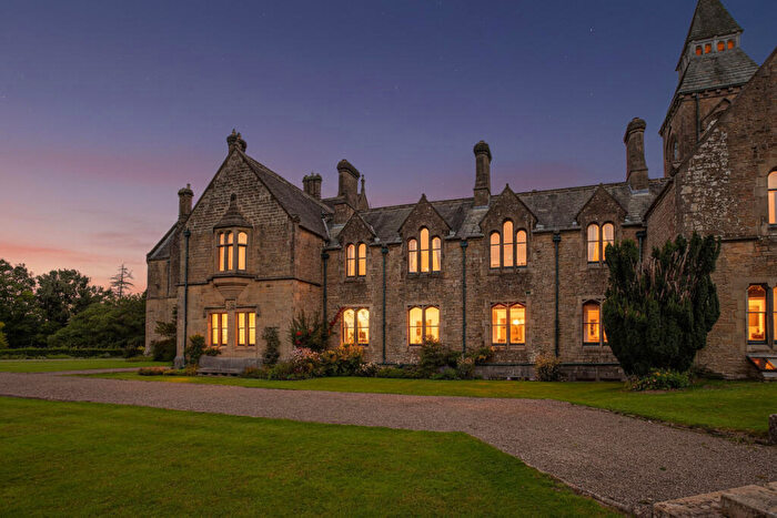 2 Bedroom Apartment For Sale In Sedgwick House, Sedgwick, LA8