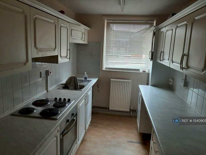2 Bedroom Flat To Rent In Abbey Street, Nuneaton, CV11