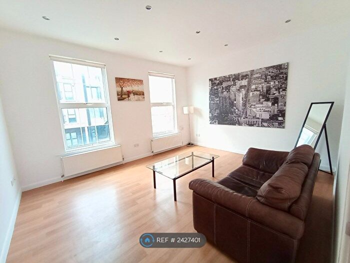 2 Bedroom Flat To Rent In Malden Road, London, NW5