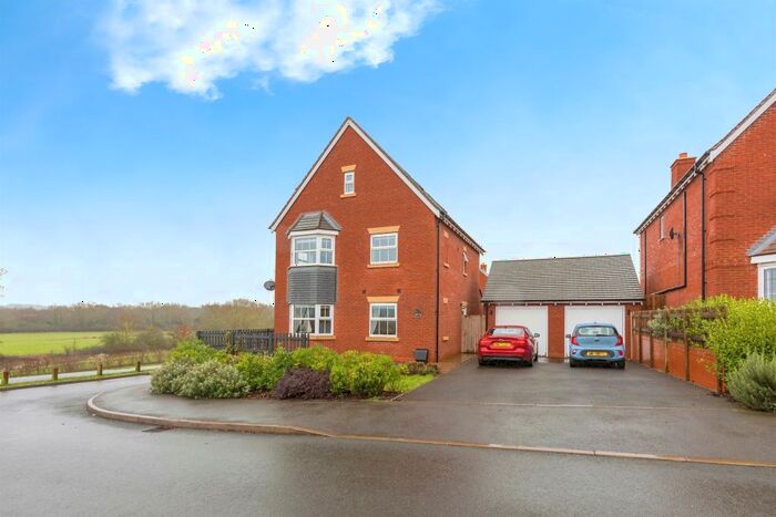 5 Bedroom Detached House For Sale In Willowherb Close, Tamworth, B79