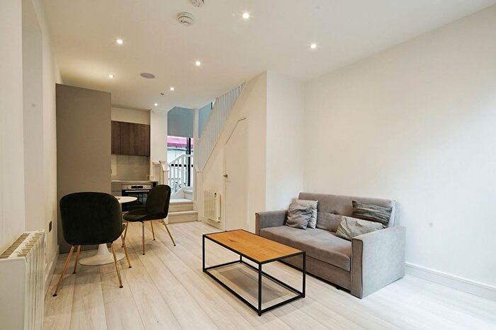 1 Bedroom Flat To Rent In Trafalgar Court, Brighton, BN1