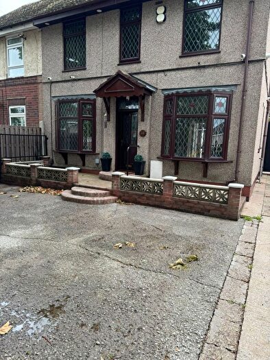 3 Bedroom Semi-Detached House To Rent In Homestead Road, Sheffield, S5