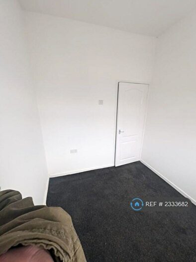 3 Bedroom Flat To Rent In Poulton Road, Wallasey, CH44