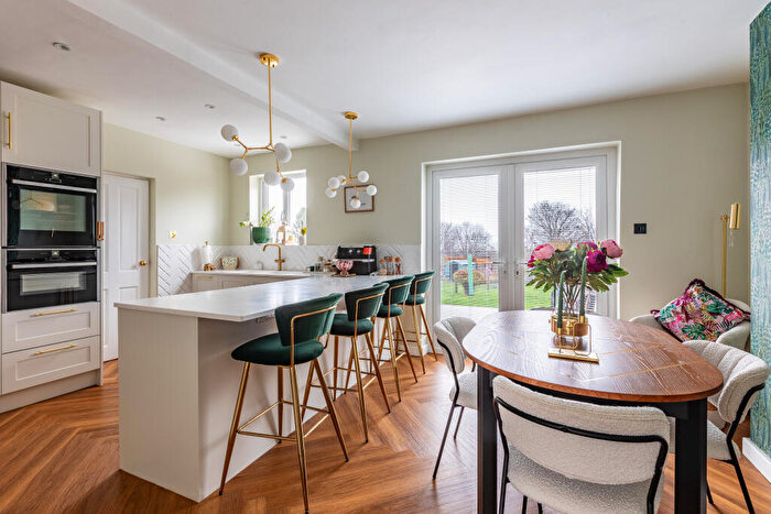 3 Bedroom Semi-Detached House For Sale In Lower Kewstoke Road, Worle, BS22