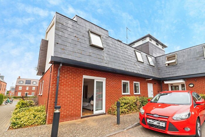 1 Bedroom Flat For Sale In Addenbrookes Road, Newport Pagnell, MK16
