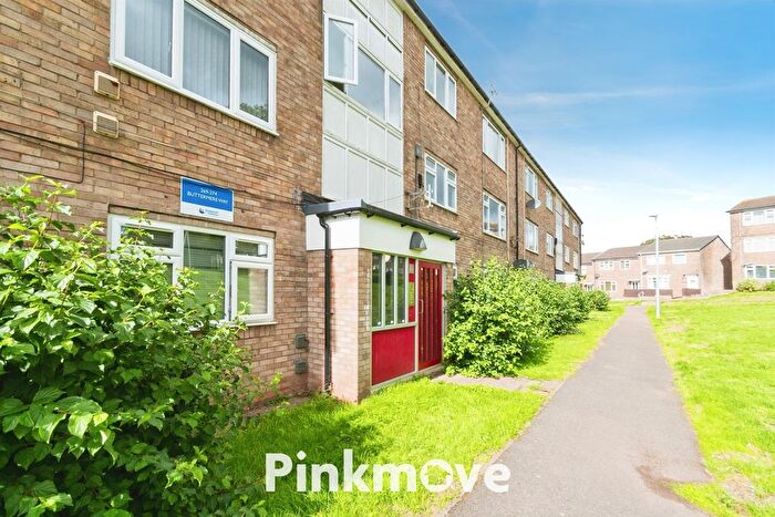 2 Bedroom Flat For Sale In Buttermere Way, Newport, NP19