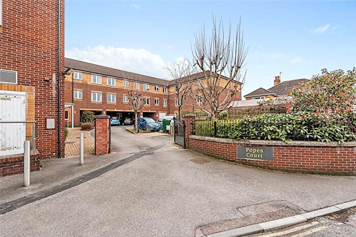 1 Bedroom Flat For Sale In Popes Lane, Totton, Southampton, Hampshire, SO40