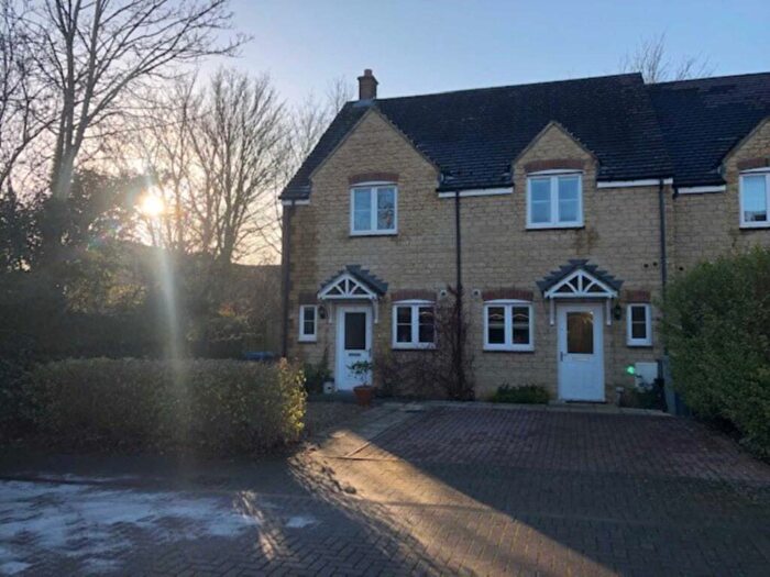 2 Bedroom Terraced House To Rent In Chamberlain Close, Carterton, OX18