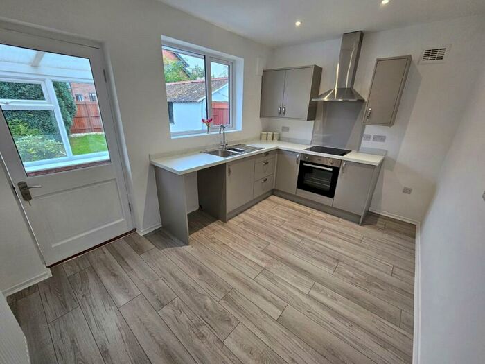 2 Bedroom Bungalow For Sale In Cornelius Drive, Thingwall, Wirral, CH61